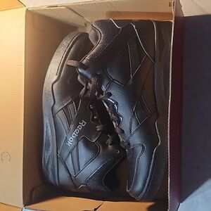 Reebok Men's Basketball Sneakers Hightops NWT